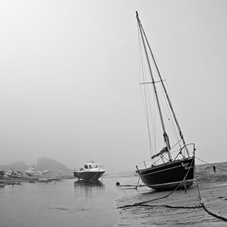Bude - stranded boats